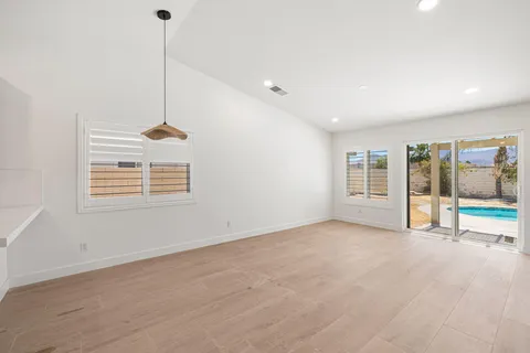 $799,000 | 76 Sutton Place South, Palm Desert, CA 92211