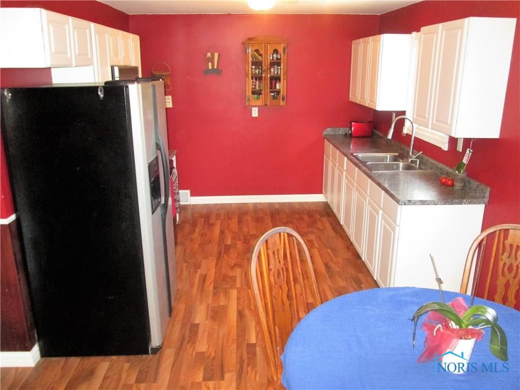 1113 Cresceus Road Oregon, OH 43616 - Photo 6 of 28 ENTIRELY updated kitchen!