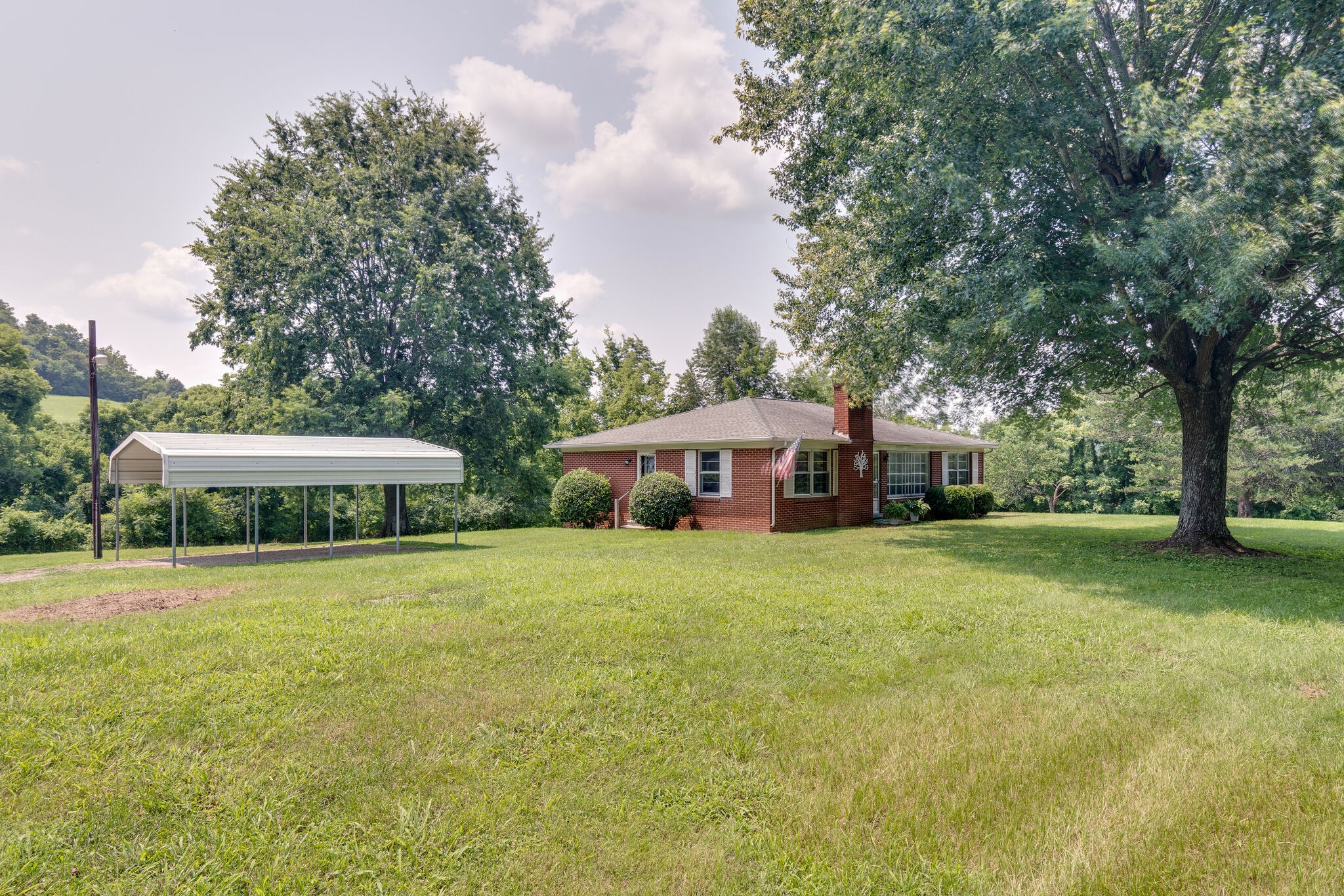 2063 McAnally Road Mount Pleasant, TN 38474 - Photo 5 of 32 Gallery Image 5