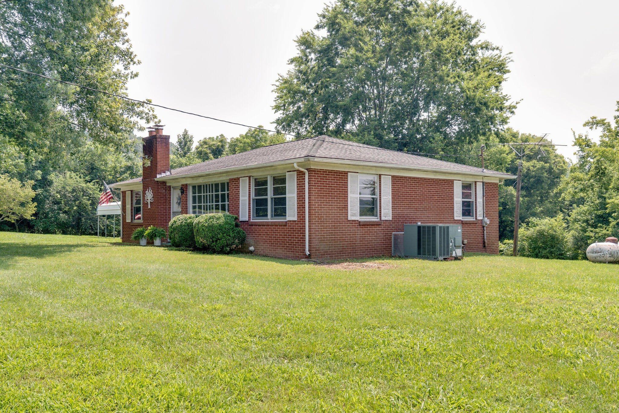 2063 McAnally Road Mount Pleasant, TN 38474 - Photo 6 of 32 Gallery Image 6