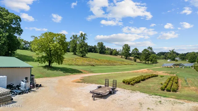 $3,400,000 | 3615 Strong Road, Mascot, TN 37806