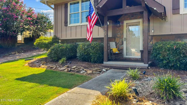 $3,400,000 | 3615 Strong Road, Mascot, TN 37806