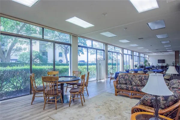 $2,600 | 660 Island Way, Unit 206, Clearwater, FL 33767