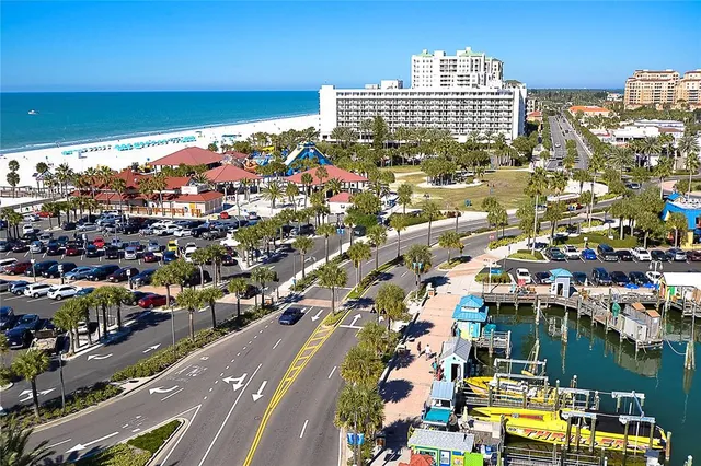 $2,600 | 660 Island Way, Unit 206, Clearwater, FL 33767