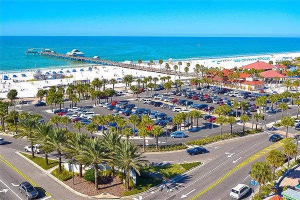 $2,600 | 660 Island Way, Unit 206, Clearwater, FL 33767