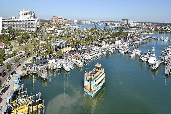 $2,600 | 660 Island Way, Unit 206, Clearwater, FL 33767