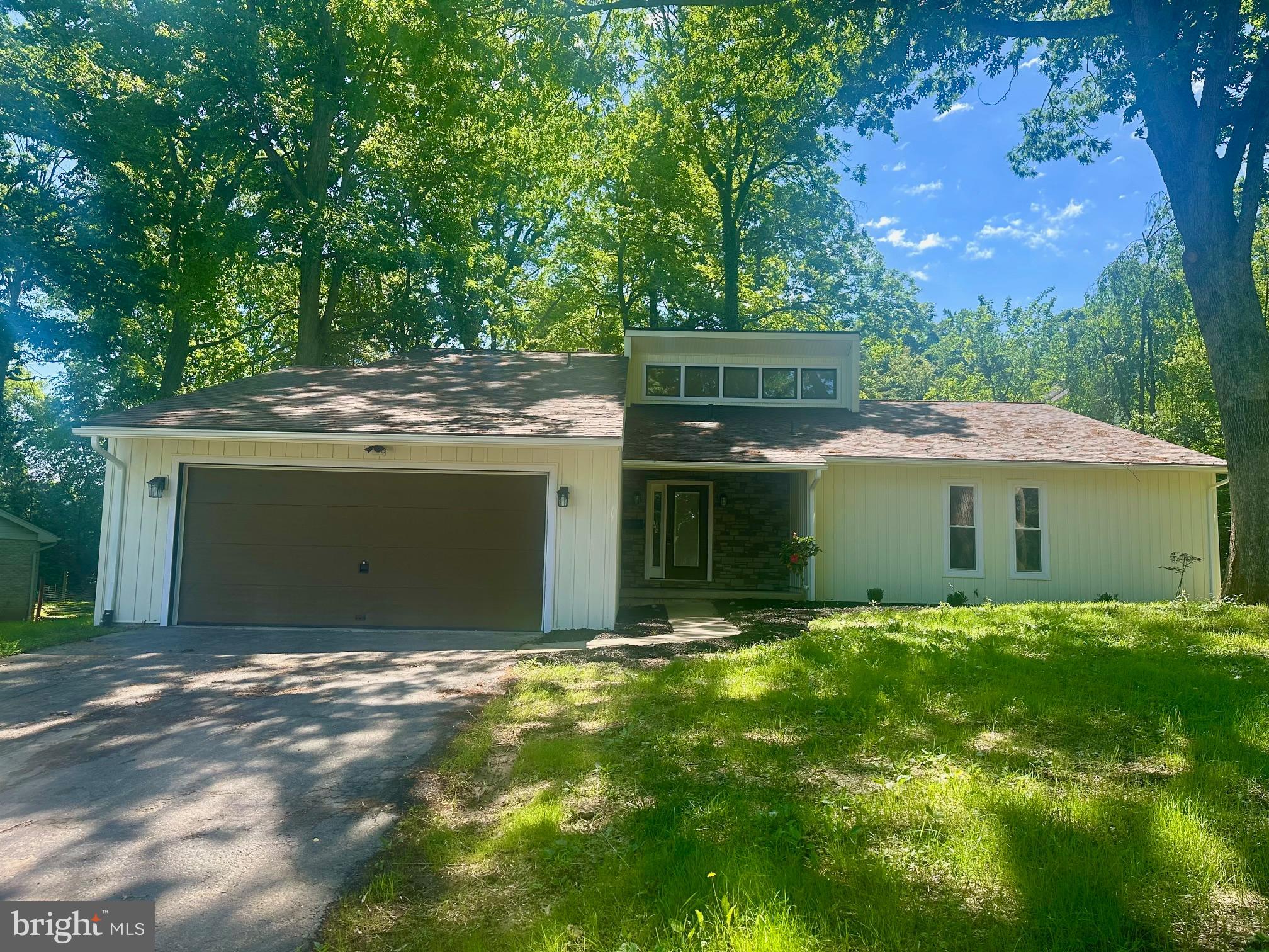 40 Cedarwood Road Reading, PA 19610 - Photo 2 of 40