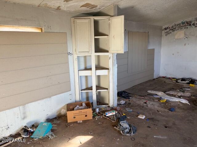 470 North Warren Road Benson, AZ 85602 - Photo 11 of 20 a backyard of a house