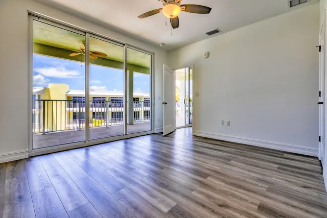 $730,000 | 501 East Ocean Drive, Unit 26, Key Colony Beach, FL 33051