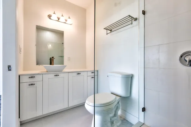 $730,000 | 501 East Ocean Drive, Unit 26, Key Colony Beach, FL 33051