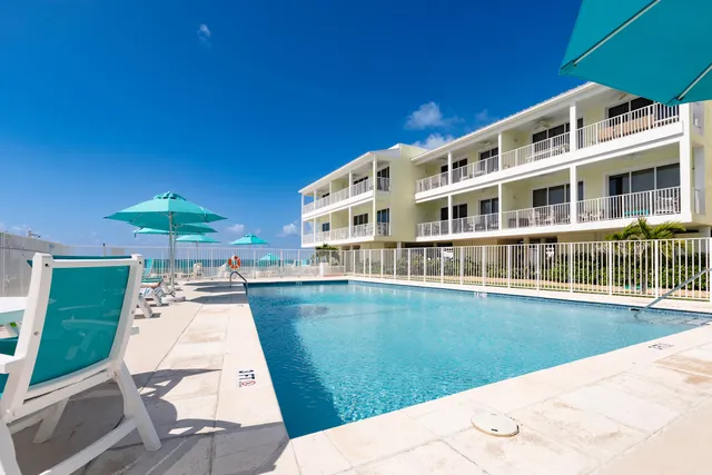 $730,000 | 501 East Ocean Drive, Unit 26, Key Colony Beach, FL 33051