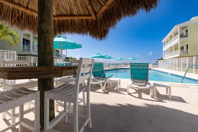 $730,000 | 501 East Ocean Drive, Unit 26, Key Colony Beach, FL 33051