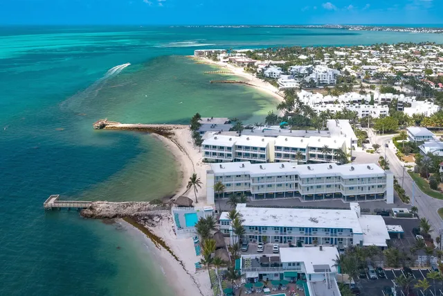 $730,000 | 501 East Ocean Drive, Unit 26, Key Colony Beach, FL 33051