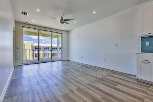 $730,000 | 501 East Ocean Drive, Unit 26, Key Colony Beach, FL 33051