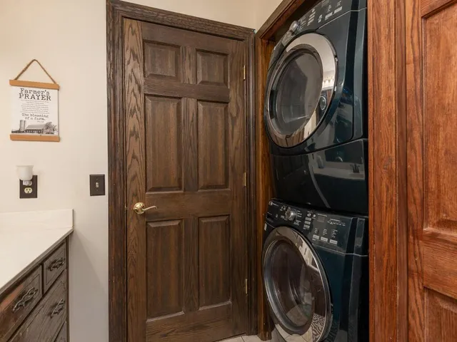 $1,100,000 | 10460 County Road 50, Cologne, MN 55322