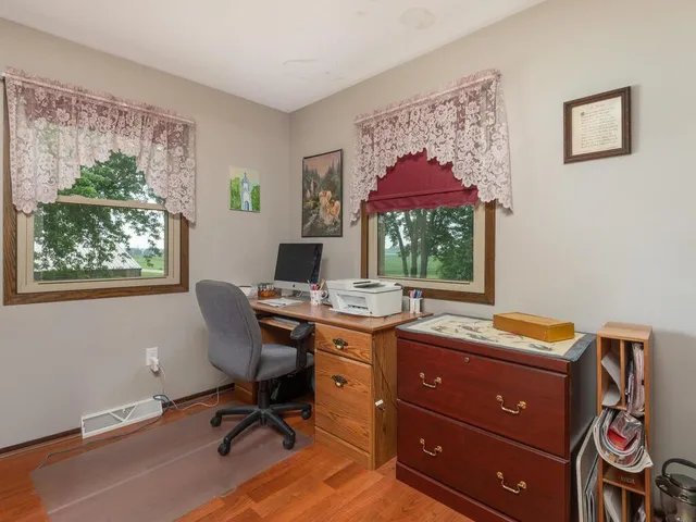 $1,100,000 | 10460 County Road 50, Cologne, MN 55322