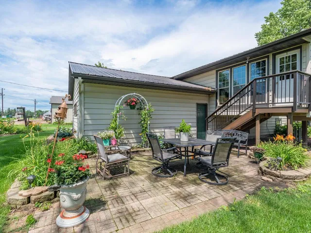 $1,100,000 | 10460 County Road 50, Cologne, MN 55322