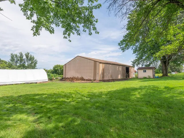 $1,100,000 | 10460 County Road 50, Cologne, MN 55322