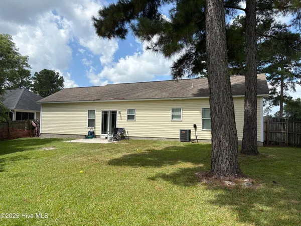 $244,900 | 117 Boysenberry Fields Road, Maple Hill, NC 28454