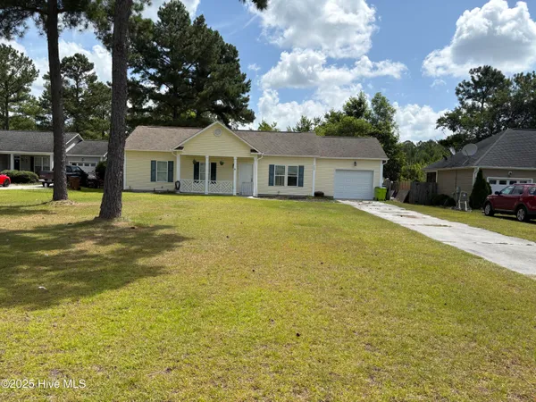 $244,900 | 117 Boysenberry Fields Road, Maple Hill, NC 28454