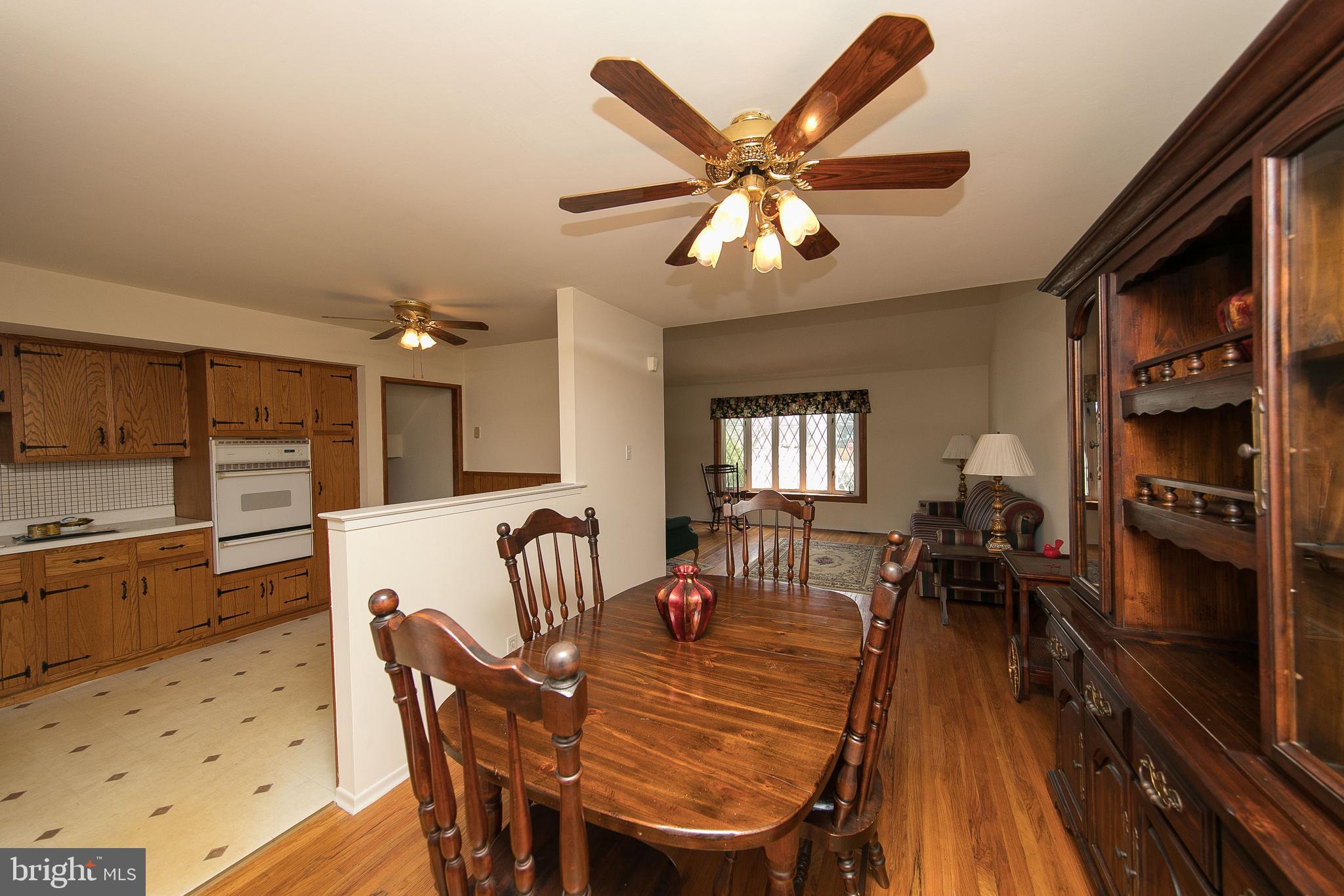 604 Mueller Road Warminster, PA 18974 - Photo 11 of 23 Gallery Image 11