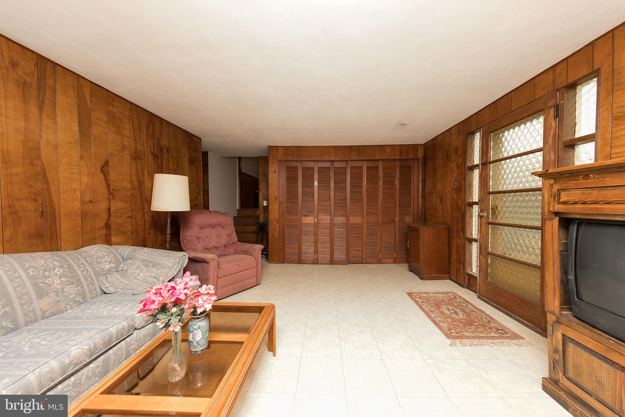604 Mueller Road Warminster, PA 18974 - Photo 15 of 23 Gallery Image 15