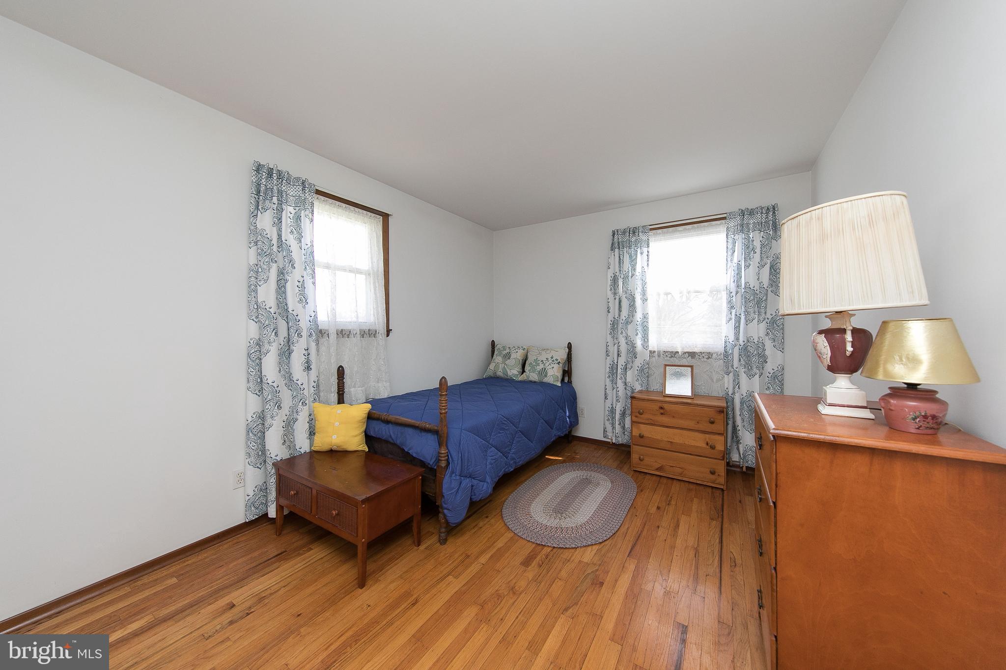 604 Mueller Road Warminster, PA 18974 - Photo 17 of 23 Gallery Image 17