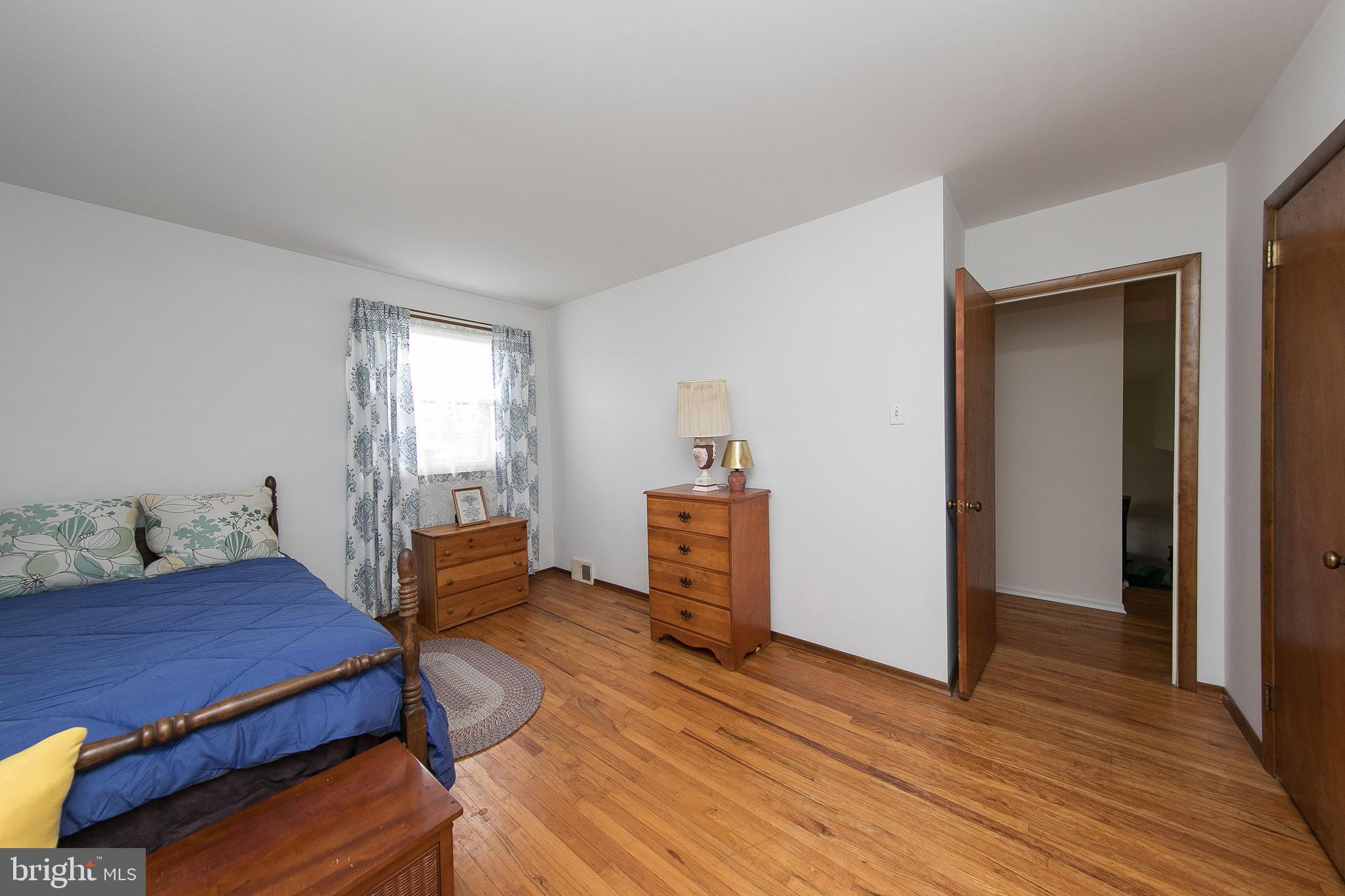 604 Mueller Road Warminster, PA 18974 - Photo 18 of 23 Gallery Image 18