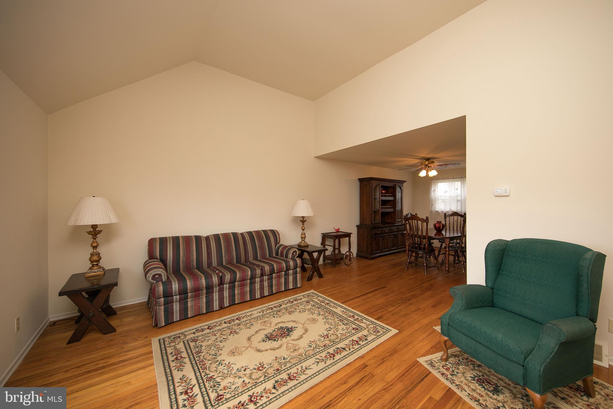 604 Mueller Road Warminster, PA 18974 - Photo 5 of 23 Gallery Image 5