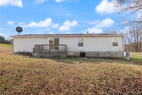 $130,000 | 417 South Redbud Court, English, IN 47118