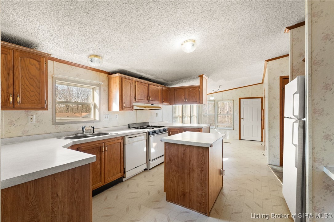 417 South Redbud Court English, IN 47118 - Photo 6 of 35