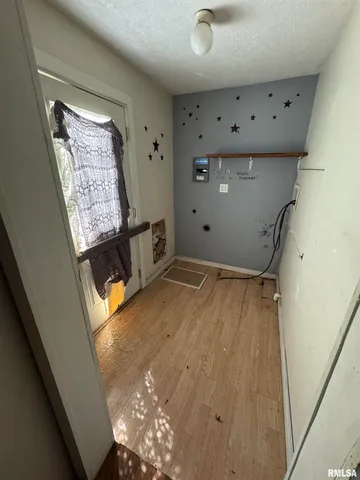 $25,000 | 734 North Division Street, Du Quoin, IL 62832