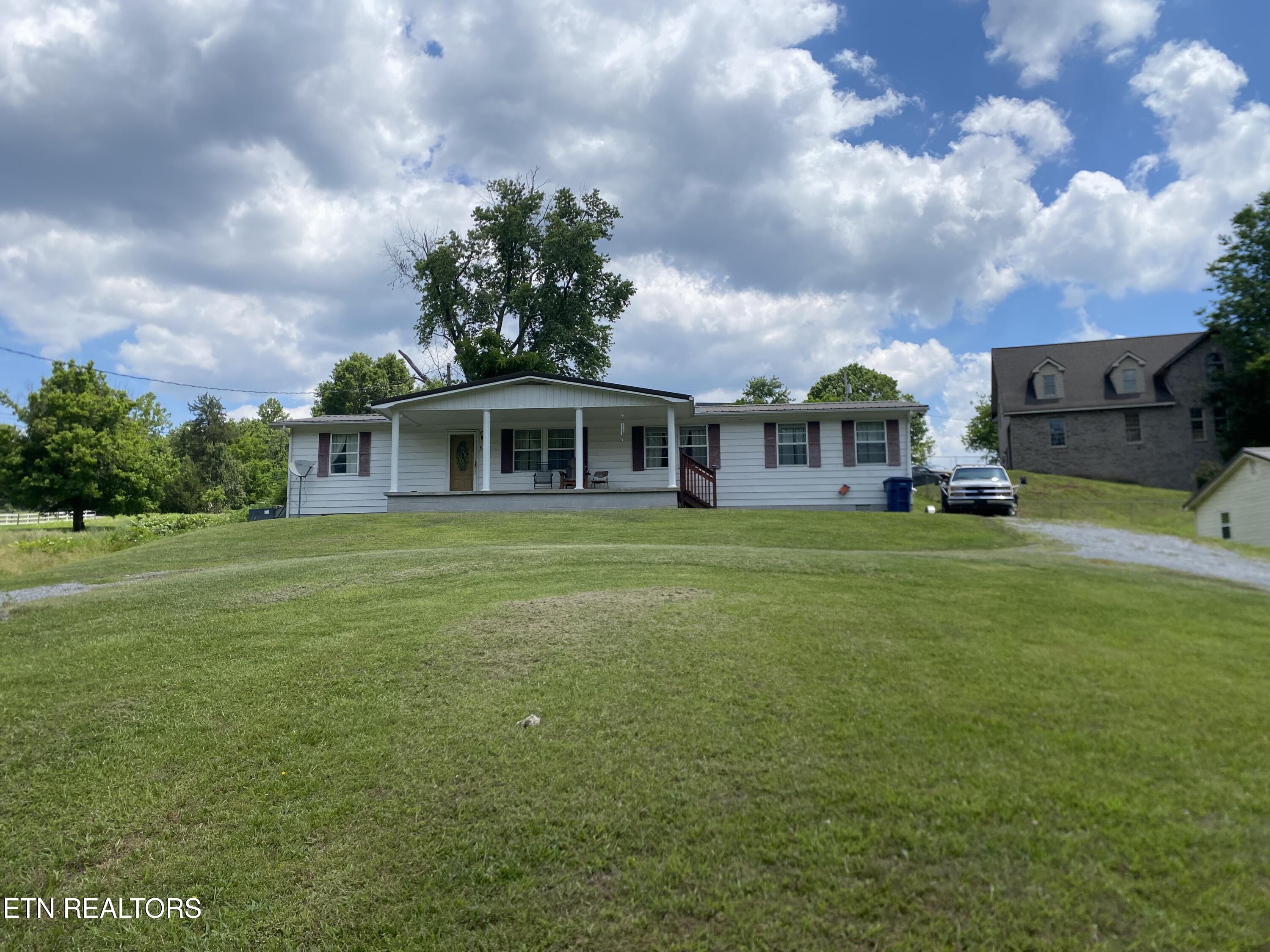 64 Dunlap Hollow Road Middlesboro, KY 40965 - Photo 2 of 34 IMG_2034