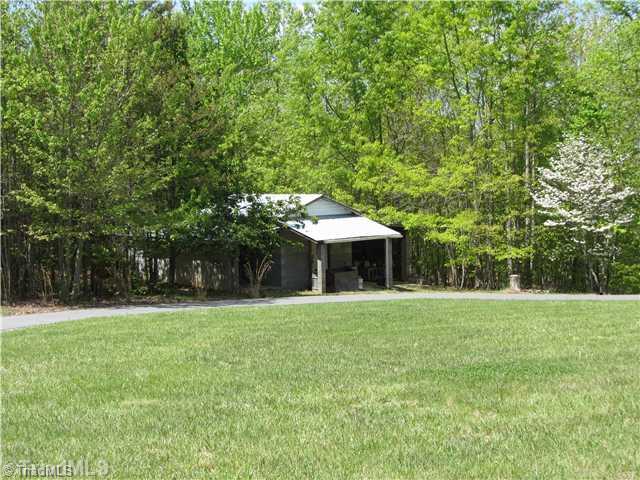 2129 Bethesda Church Road Madison, NC 27025 - Photo 16 of 16 Workshop.