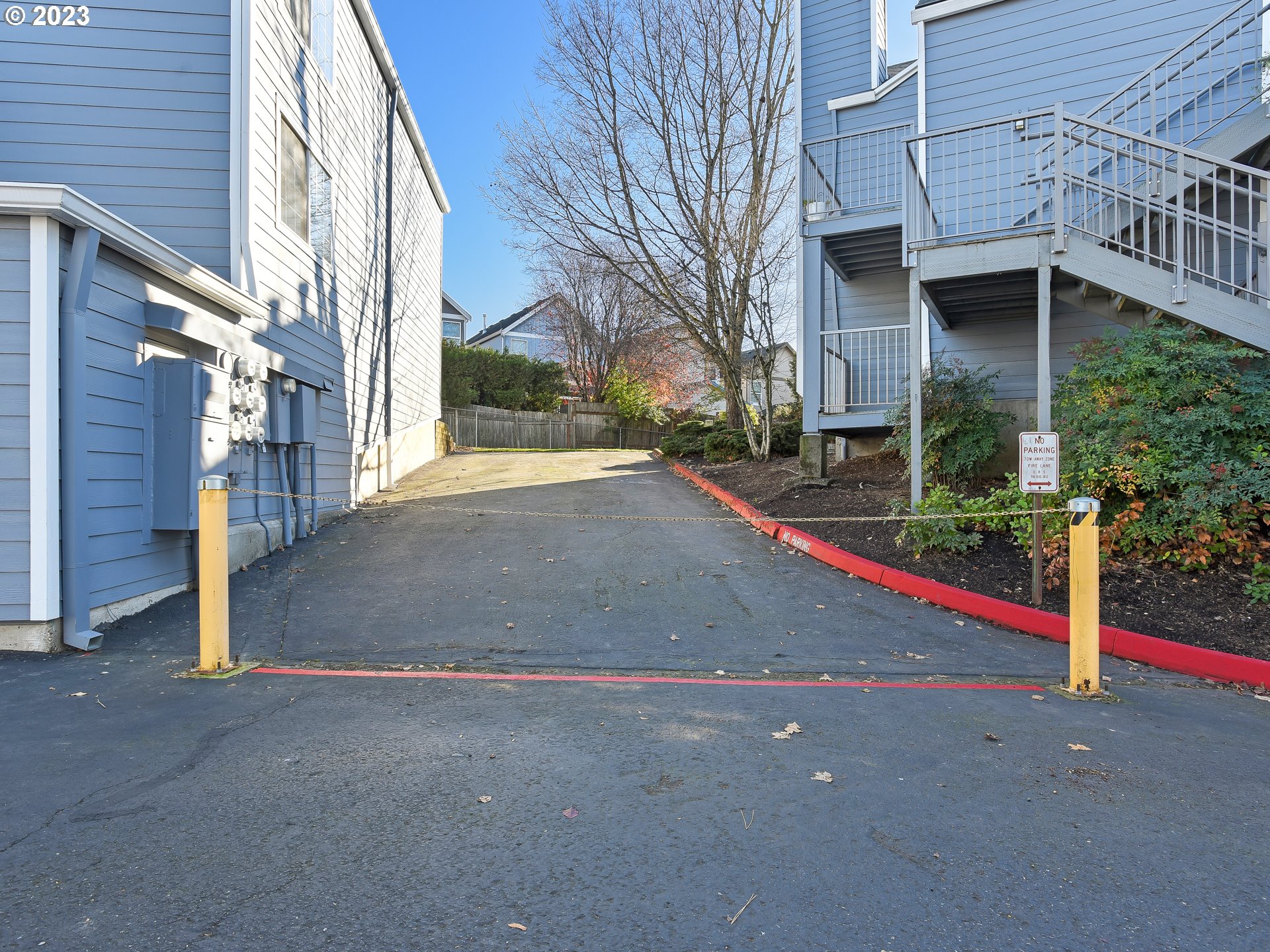 17548 Northwest Springville Road, Unit F3 Portland, OR 97229 - Photo 33 of 35