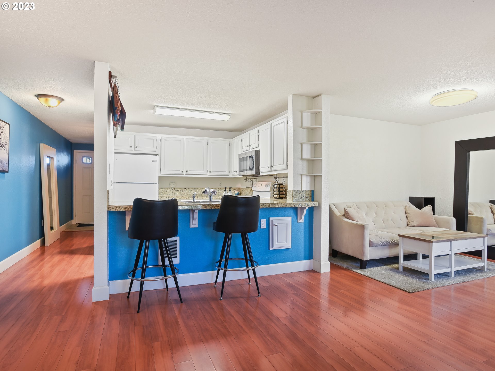 17548 Northwest Springville Road, Unit F3 Portland, OR 97229 - Photo 8 of 35