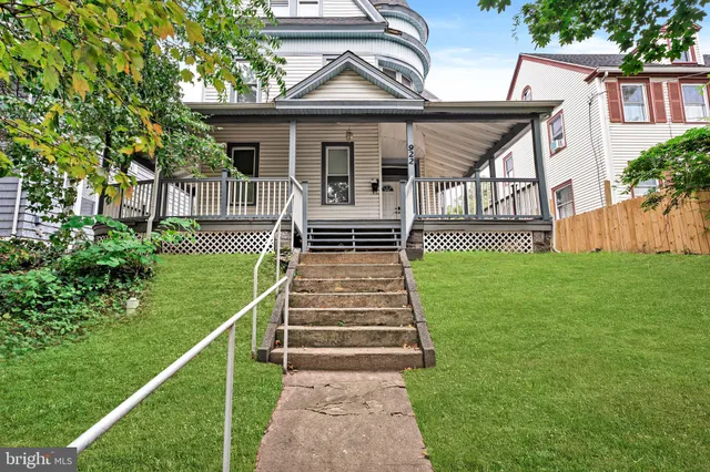 $449,000 | 922 Edgewood Avenue, Trenton, NJ 08618