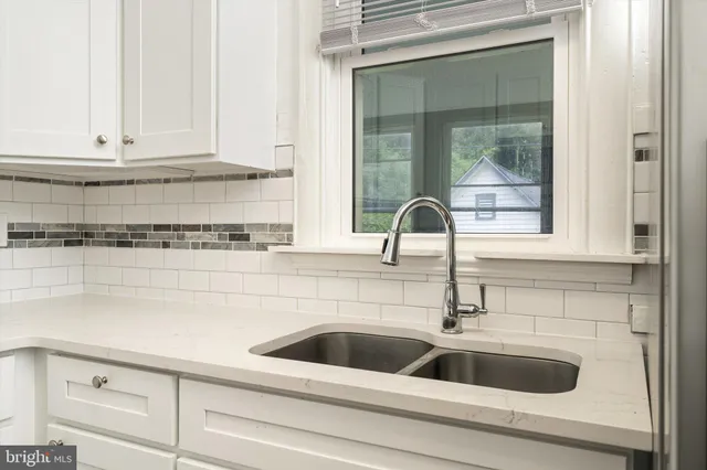 $449,000 | 922 Edgewood Avenue, Trenton, NJ 08618