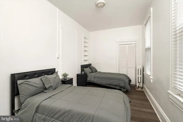 $449,000 | 922 Edgewood Avenue, Trenton, NJ 08618