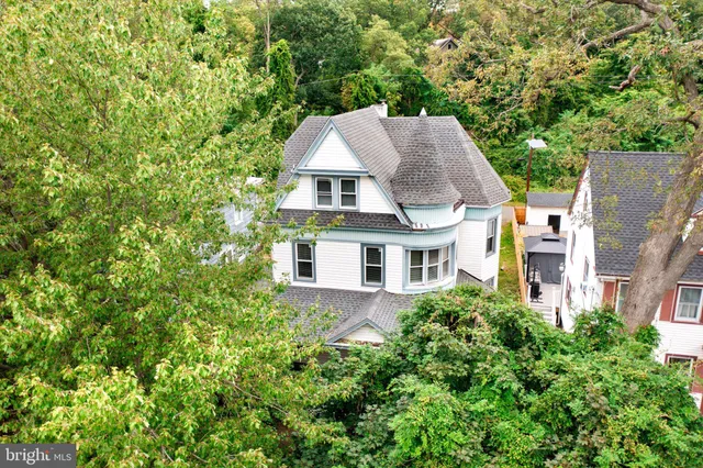 $449,000 | 922 Edgewood Avenue, Trenton, NJ 08618