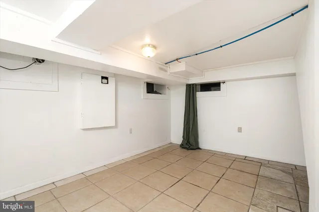 $449,000 | 922 Edgewood Avenue, Trenton, NJ 08618