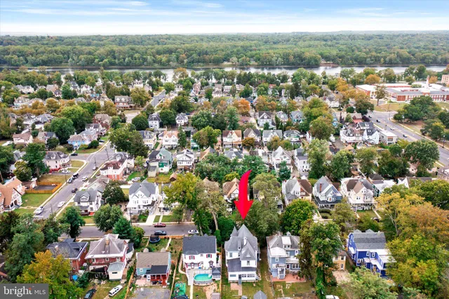 $449,000 | 922 Edgewood Avenue, Trenton, NJ 08618