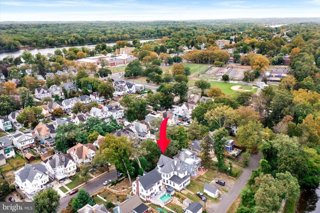 $449,000 | 922 Edgewood Avenue, Trenton, NJ 08618