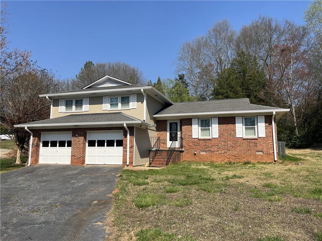 100 Red Cardinal Road, Seneca, SC 29672 Compass