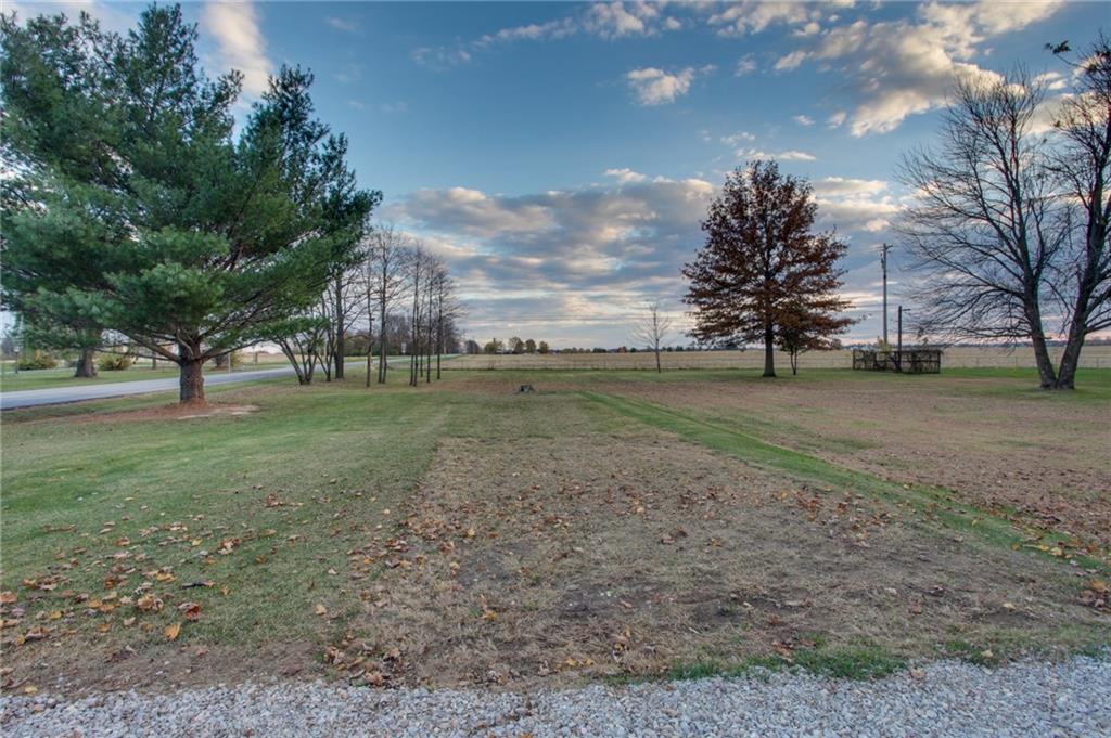 1790 South Mauxferry Road Franklin, IN 46131 - Photo 5 of 24 Gallery Image 5