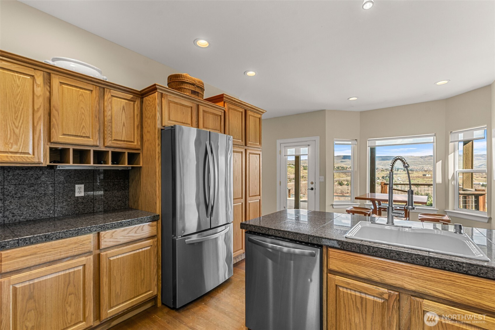 3045 Eastview Lane Wenatchee, WA 98801 - Photo 15 of 40