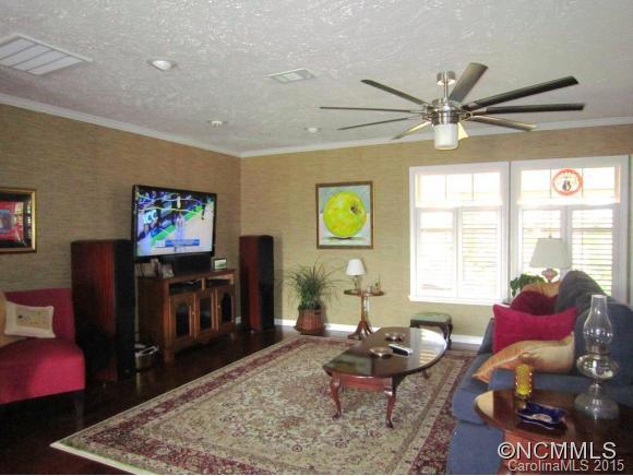 51 Lawson Ridge Road Leicester, NC 28748 - Photo 3 of 24 Gallery Image 3