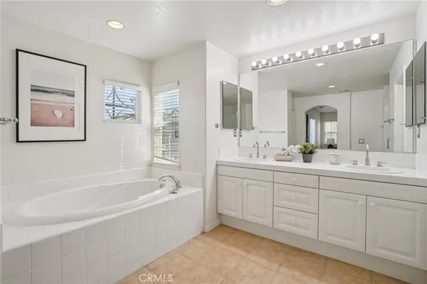 $1,399,000 | 2889 Plaza Del Amo, Unit 405, Torrance, CA 90503
