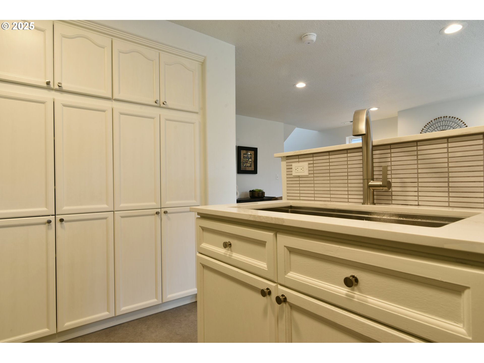 20382 Southwest Monson Street Beaverton, OR 97003 - Photo 15 of 28 a close view of kitchen sink