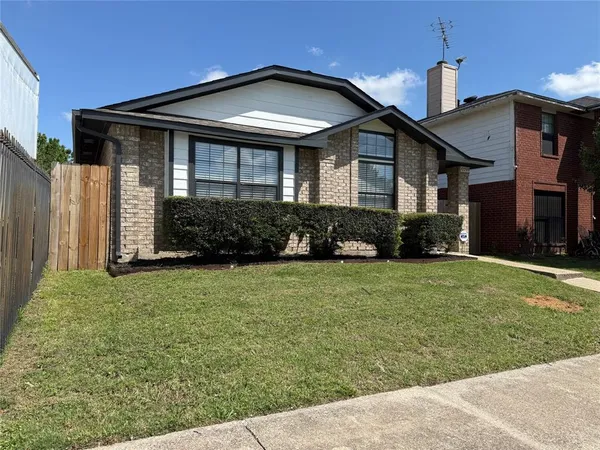 $1,850 | 10259 Sand Springs Avenue, Dallas, TX 75227